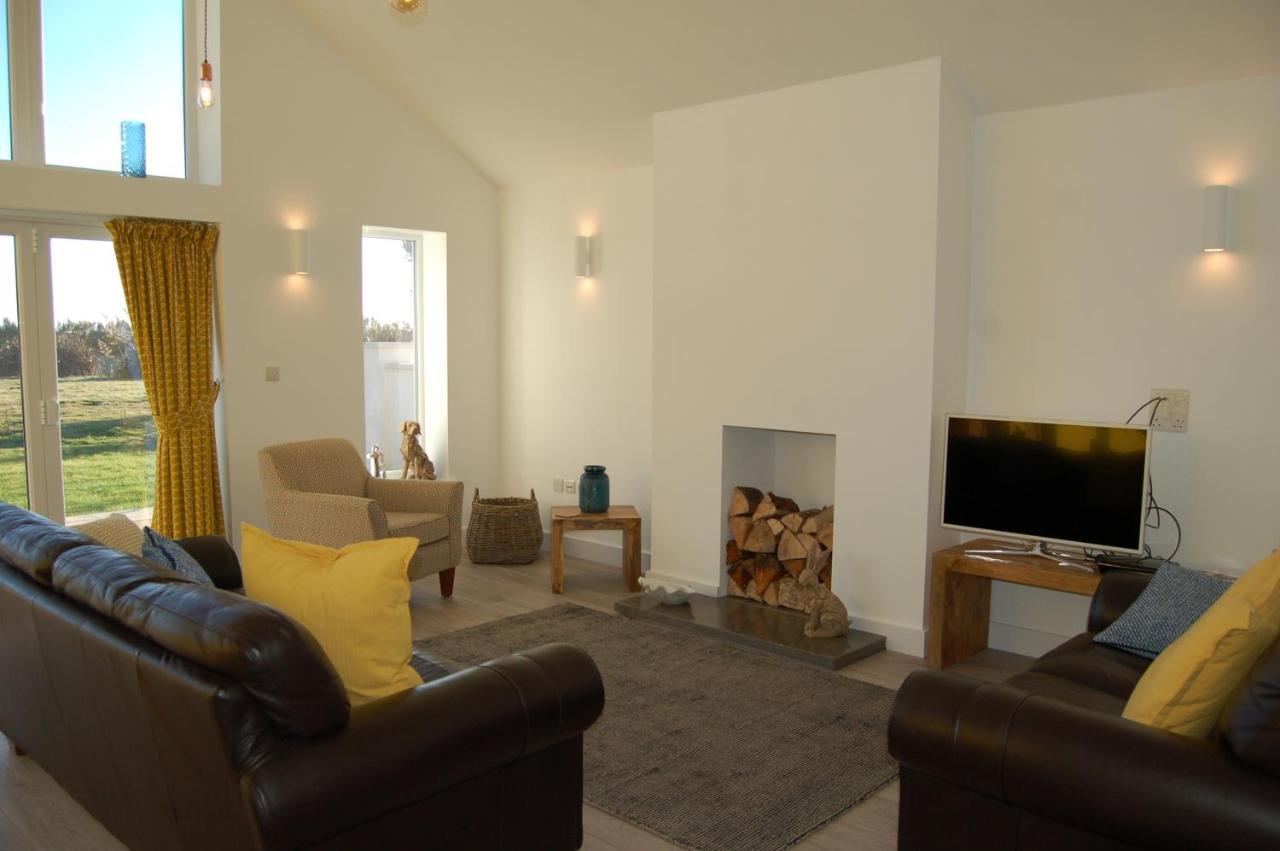 הוליהד Beautiful, Modern Villa 5 Mins Walk From The Stunning Bay At Trearddur מראה חיצוני תמונה