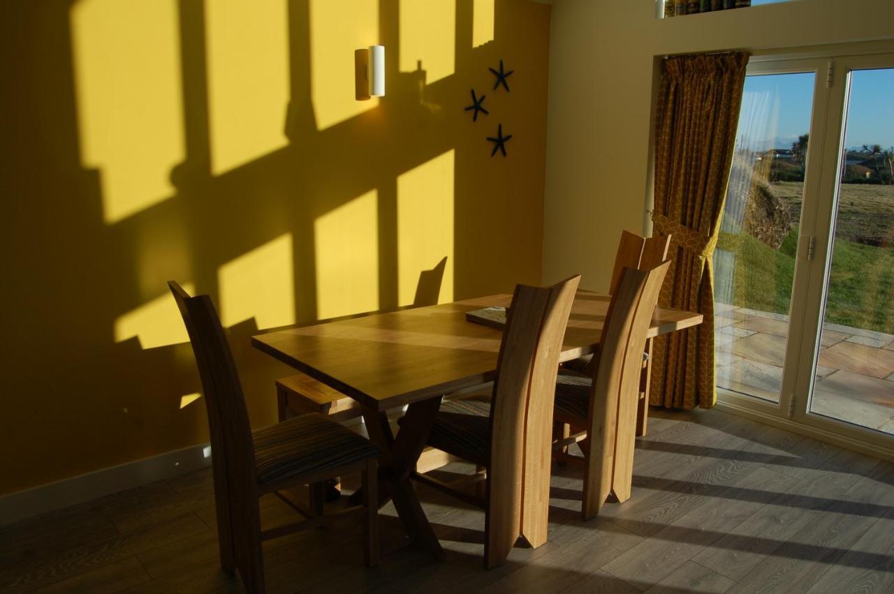 הוליהד Beautiful, Modern Villa 5 Mins Walk From The Stunning Bay At Trearddur מראה חיצוני תמונה