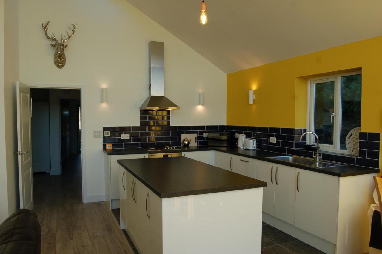 הוליהד Beautiful, Modern Villa 5 Mins Walk From The Stunning Bay At Trearddur מראה חיצוני תמונה